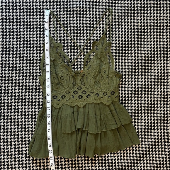 Free People | ‘Adella’ Lace Cami | NWT - Picture 9 of 12